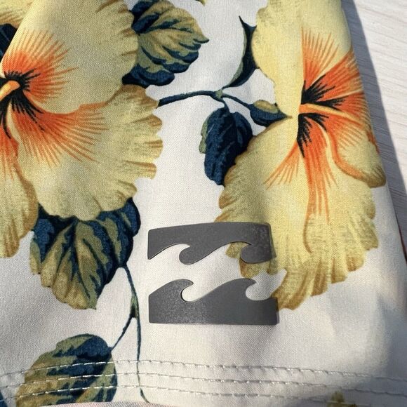 Mens 30 Billabong Platinum X Boardshorts Hawaiian Floral Beach Vacation Cruise - Picture 7 of 8